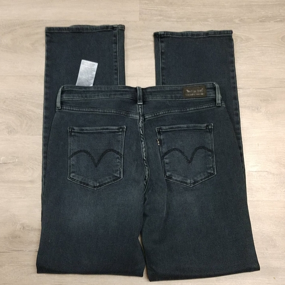 Women's Levi's mid-rise straight size 8 - Picture 2 of 2